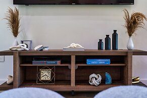 The Gateway 6BED 2 Houses GameRoom Pool