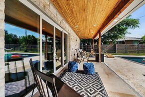 The Gateway 6BED 2 Houses GameRoom Pool