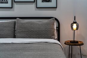 The Gateway 6BED 2 Houses GameRoom Pool