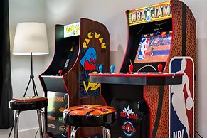 The Gateway 6BED 2 Houses GameRoom Pool