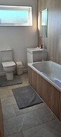 Erisgeir Sleeps 6 With Private Grounds