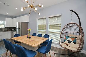 Cozy Retreat Near NRG Stadium, Free parking, Wi Fi