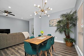 Cozy Retreat Near NRG Stadium, Free parking, Wi Fi