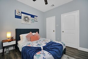Cozy Retreat Near NRG Stadium, Free parking, Wi Fi