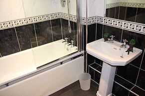 Nottingham Hill Apartment Retreat