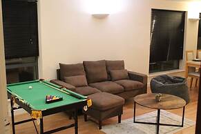 Nottingham Hill Apartment Retreat