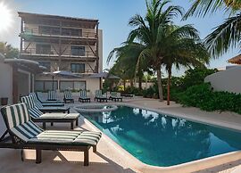 Beach Front Hotel Boutique DK House