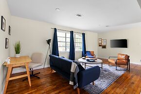 Comfortable 6BR 3BA Home w Large Yard