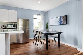 Comfortable 6BR 3BA Home w Large Yard