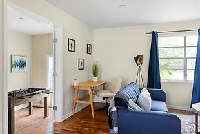 Comfortable 6BR 3BA Home w Large Yard