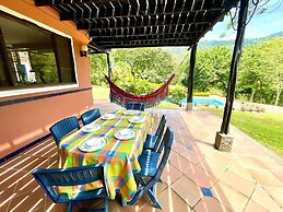 Casa Colonial privada vía Villeta Tobia