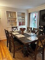 The Inn Crowd Bed and Breakfast