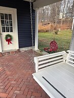 The Inn Crowd Bed and Breakfast