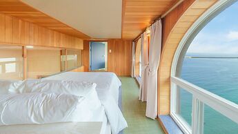 Samcheok Peacehousing Spa Pet Pension