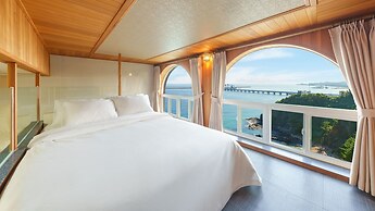 Samcheok Peacehousing Spa Pet Pension