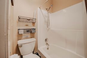 82sw - Fireplace - Pets OK - Wi-fi - Kitchen - Sleeps 4