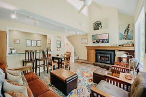 82sw - Fireplace - Pets OK - Wi-fi - Kitchen - Sleeps 4