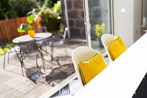 Sunnybrae House Seaside Family-friendly Getaway in Stonehaven With Hot