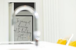 Sunnybrae House Seaside Family-friendly Getaway in Stonehaven With Hot