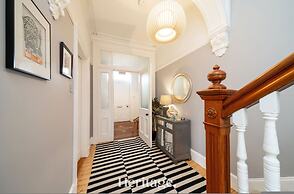 Sunnybrae House Seaside Family-friendly Getaway in Stonehaven With Hot