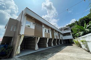 Captains Suites Albay