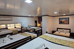Captains Suites Albay