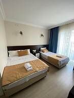 THELUNACİTY HOTEL