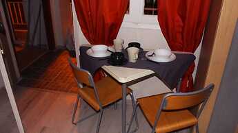 Amazing Studio Next To Center Only 9 Minutes Walk