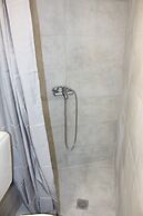 Amazing Studio Next To Center Only 9 Minutes Walk