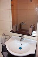 Amazing Studio Next To Center Only 9 Minutes Walk