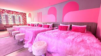 Yellow Bee Resort Cililitan