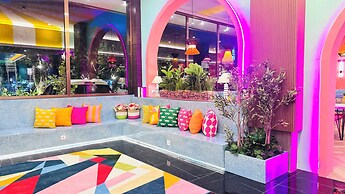 Yellow Bee Resort Cililitan