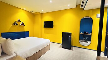 Yellow Bee Resort Cililitan