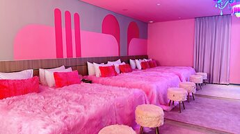 Yellow Bee Resort Cililitan