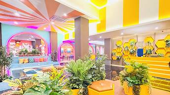 Yellow Bee Resort Cililitan