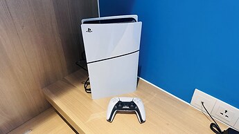 Yellow Bee Resort Cililitan