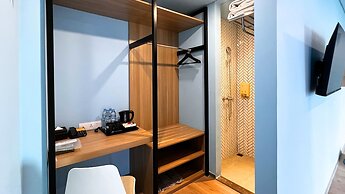 Yellow Bee Resort Cililitan