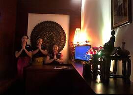 Hotel Lake View Kashmir