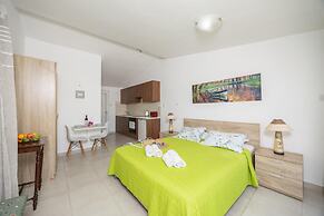 Emilia 11 in Latchi With 1 Bedrooms and 1 Bathrooms