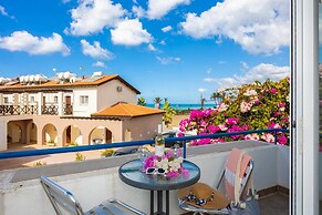 Emilia 11 in Latchi With 1 Bedrooms and 1 Bathrooms