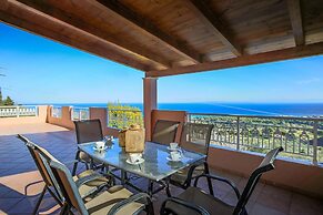 Villa Doreta in Koridallos