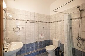 Villa Doreta in Koridallos