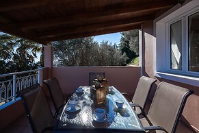 Villa Doreta in Koridallos