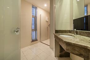 Royal Capital Hotel & Suites