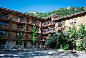 2 Bedroom Condo at Historic Lift 1A in Downtown Aspen