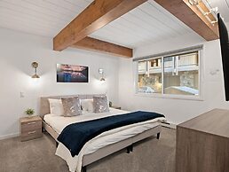 2 Bedroom Condo at Historic Lift 1A in Downtown Aspen