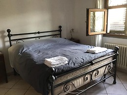 Apartment - Sleeps 4 - Pet Friendly