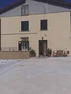 Apartment - Sleeps 4 - Pet Friendly