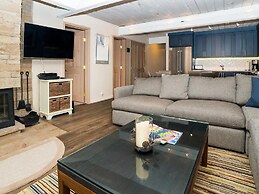 3 Bedroom Condo at Historic Lift 1A in Downtown Aspen