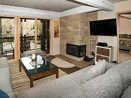 3 Bedroom Condo at Historic Lift 1A in Downtown Aspen
